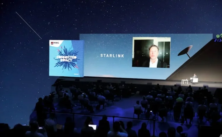 SpaceX Loses Starlink Satellite in Space Breakup